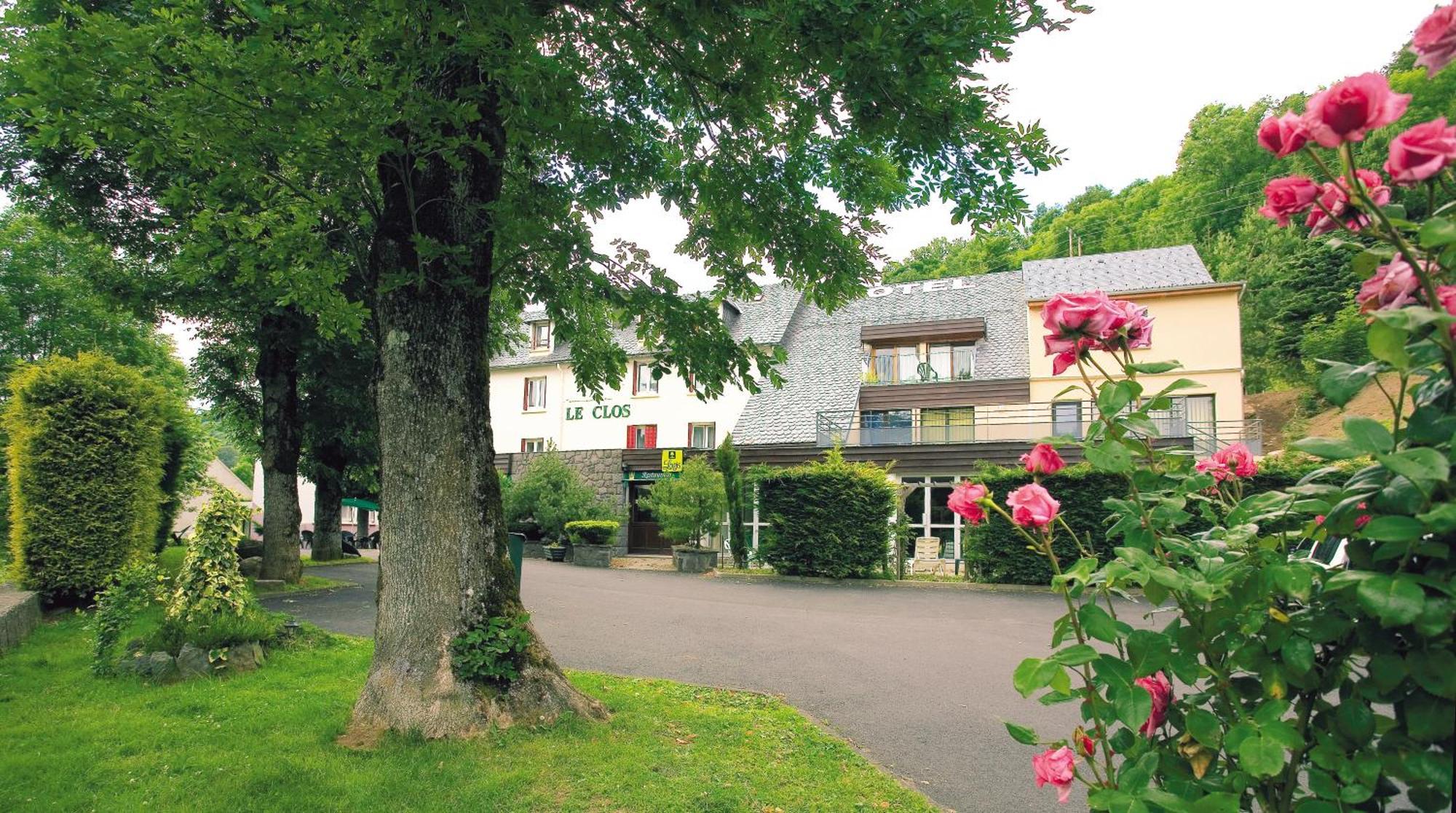 Hotel Restaurant Le Clos Besse-et-Saint-Anastaise Zewnętrze zdjęcie